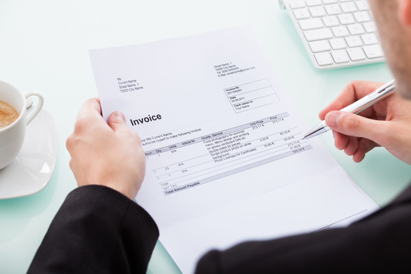 What Is Invoice Factoring?​